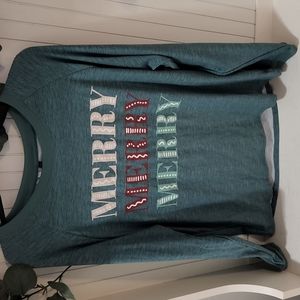 Super Soft Holiday Long sleeve Size Large